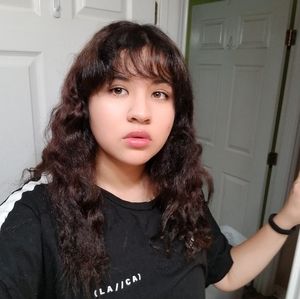 Meet your Posher, Lilly